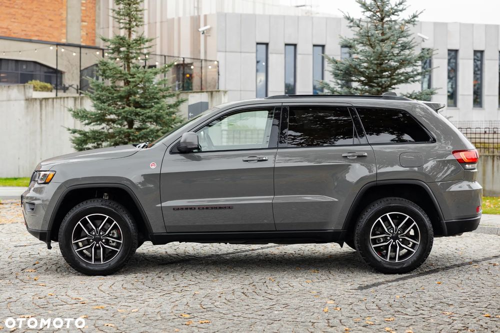 Jeep Grand Cherokee 2021 photo 3