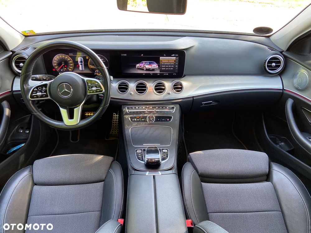 Mercedes-Benz Klasa E 220 d 9G-TRONIC Exclusive - 14