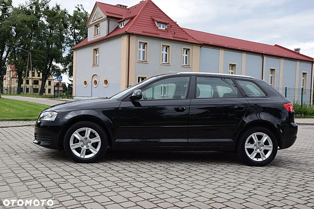 Audi A3 Sportback 1.4 TFSI Ambiente - 9