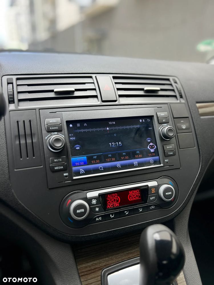 Ford C-MAX - 12