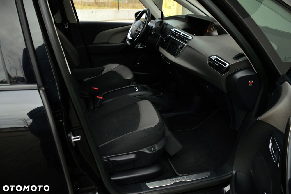 Citroën C4 Grand Picasso BlueHDi 150 EAT6 Exclusive - 24