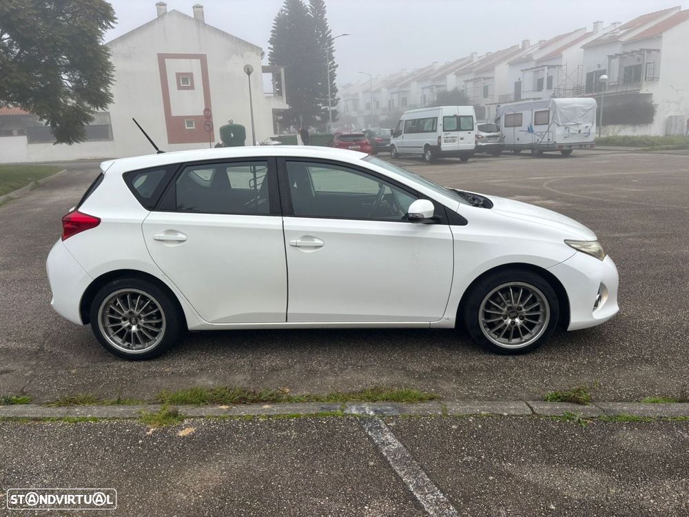 Toyota Auris 1.4 D-4D +AC - 5