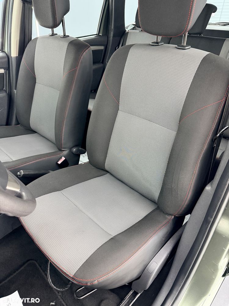 Dacia Duster 1.6 16V 4x2 Prestige - 10