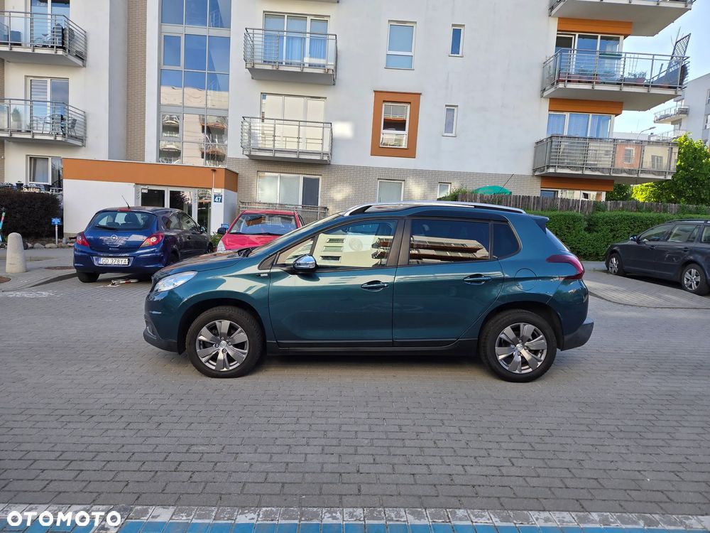 Peugeot 2008 1.2 Pure Tech Style - 8