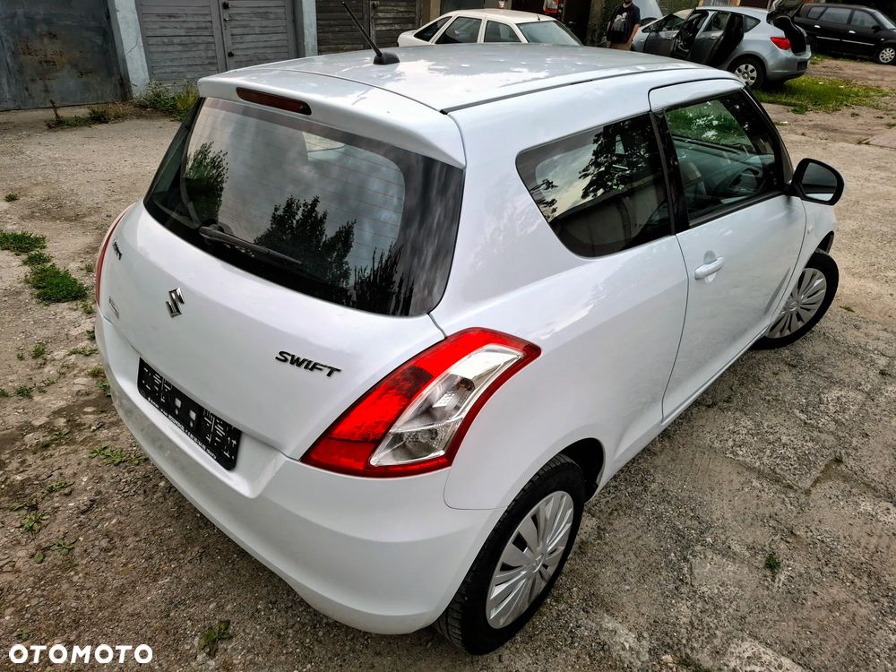 Suzuki Swift 1.2 BlackWhite - 21
