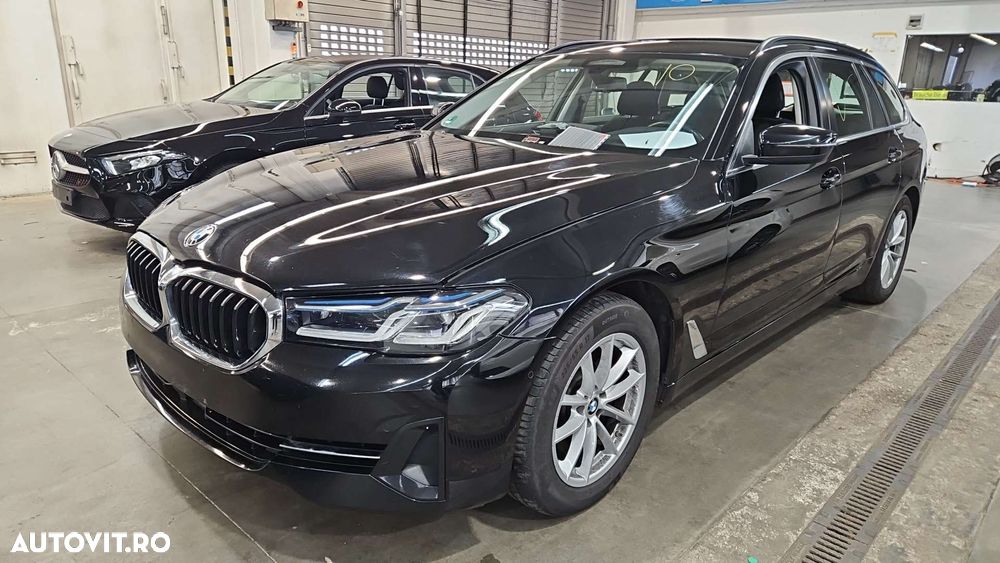 BMW Seria 5 520d xDrive AT MHEV - 1