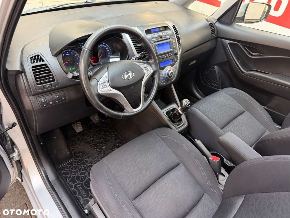Hyundai ix20 - 23