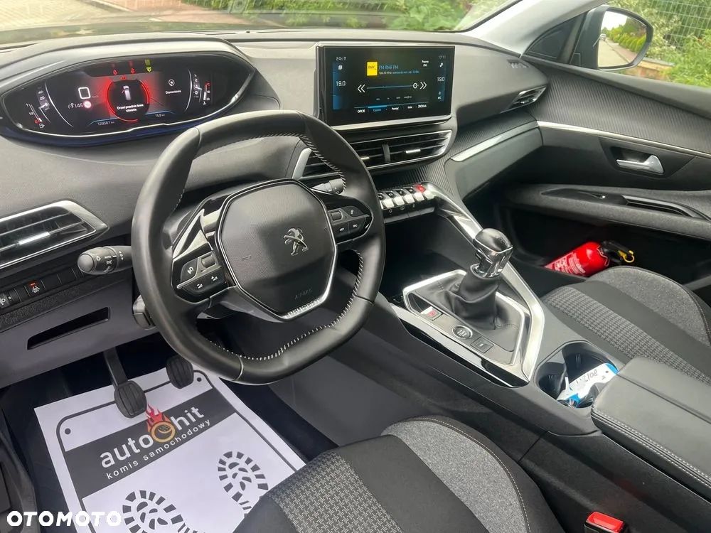 Peugeot 5008 1.5 BlueHDI Allure S&S - 16