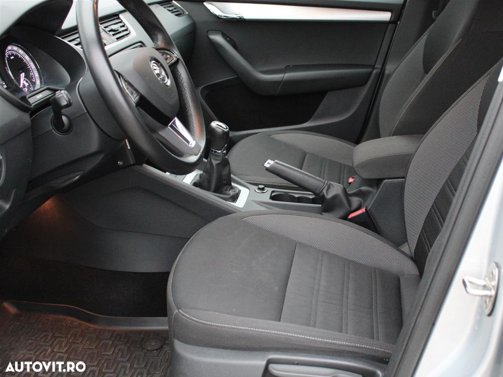 Skoda Octavia 2.0 TDI Ambition - 10