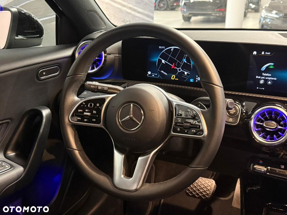 Mercedes-Benz Klasa A 200 Edycja specjalna 7G-DCT - 27