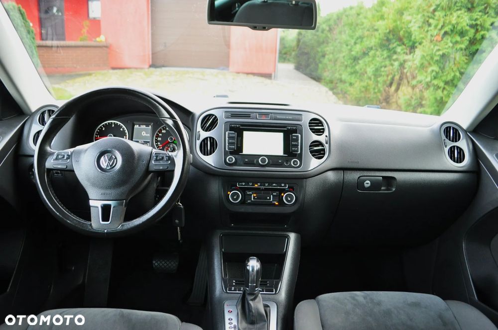 Volkswagen Tiguan 2.0 TDI DPF 4Motion BlueMotion Technology DSG Exclusive - 12