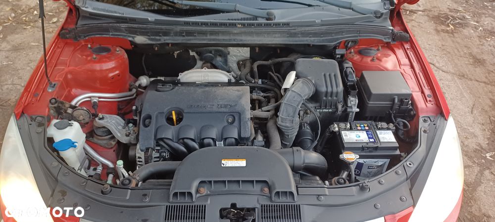 Hyundai i30 1.6 Comfort - 12