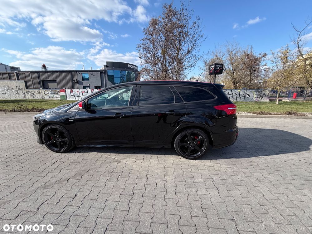 Ford Focus 2.0 TDCi ST-Line Black ASS PowerShift - 1