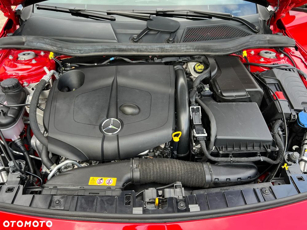 Mercedes-Benz GLA 220 d 4Matic 7G-DCT AMG Line - 19