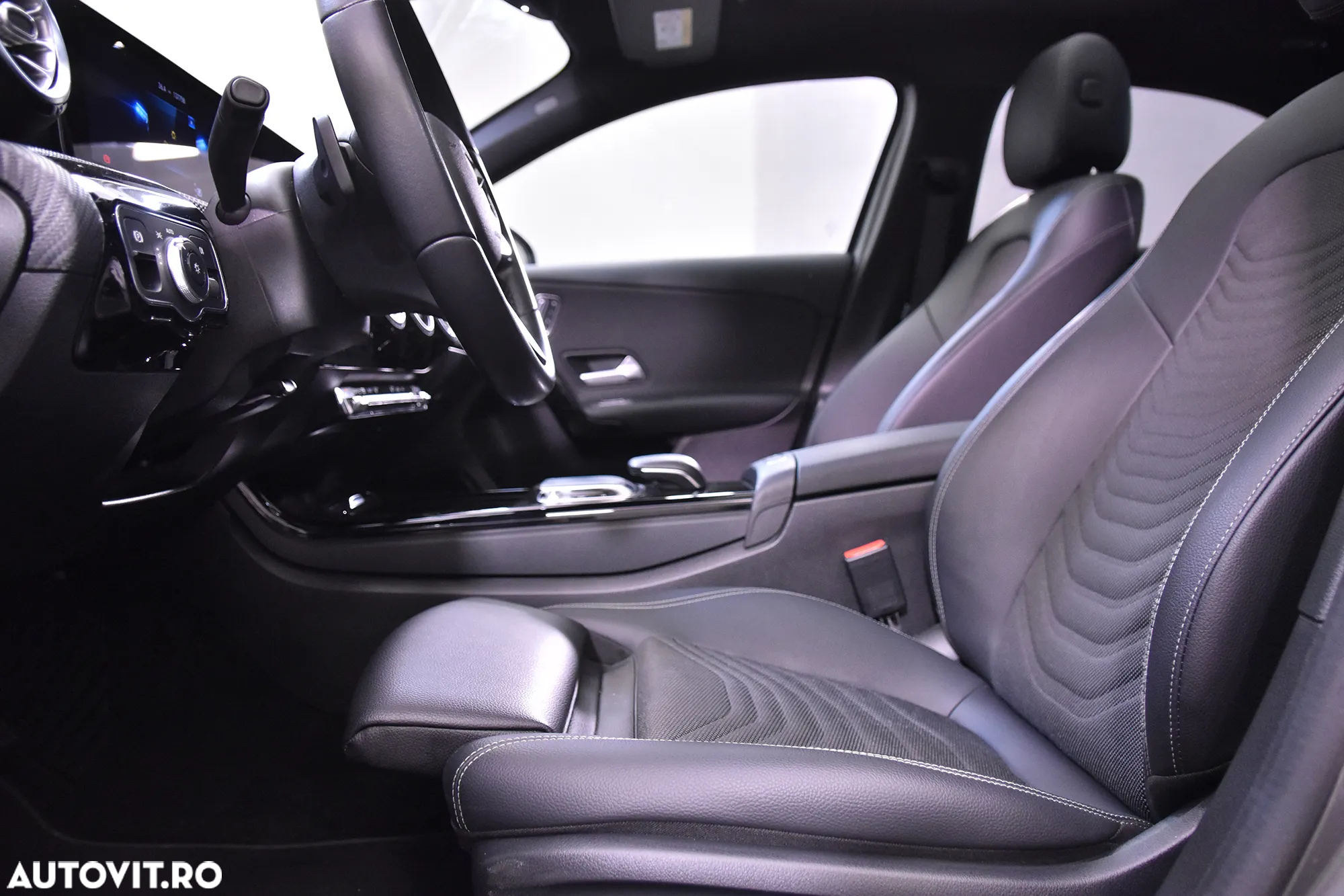 Mercedes-Benz A 200 7G-DCT - 25