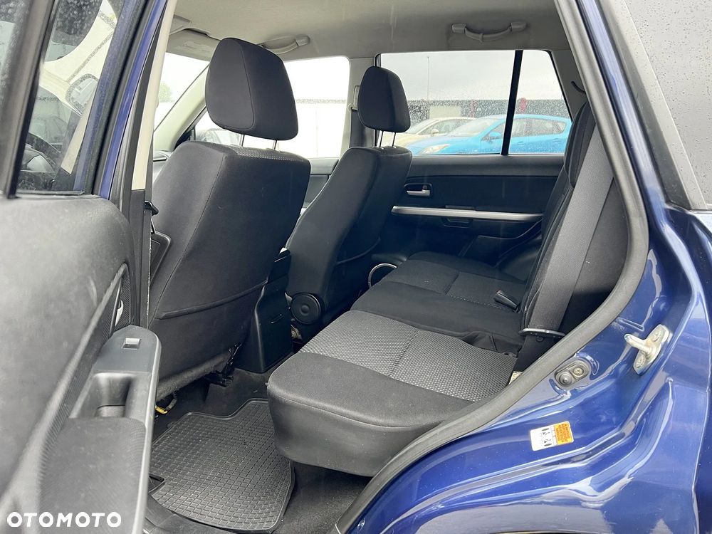 Suzuki Grand Vitara 2.0 - 11