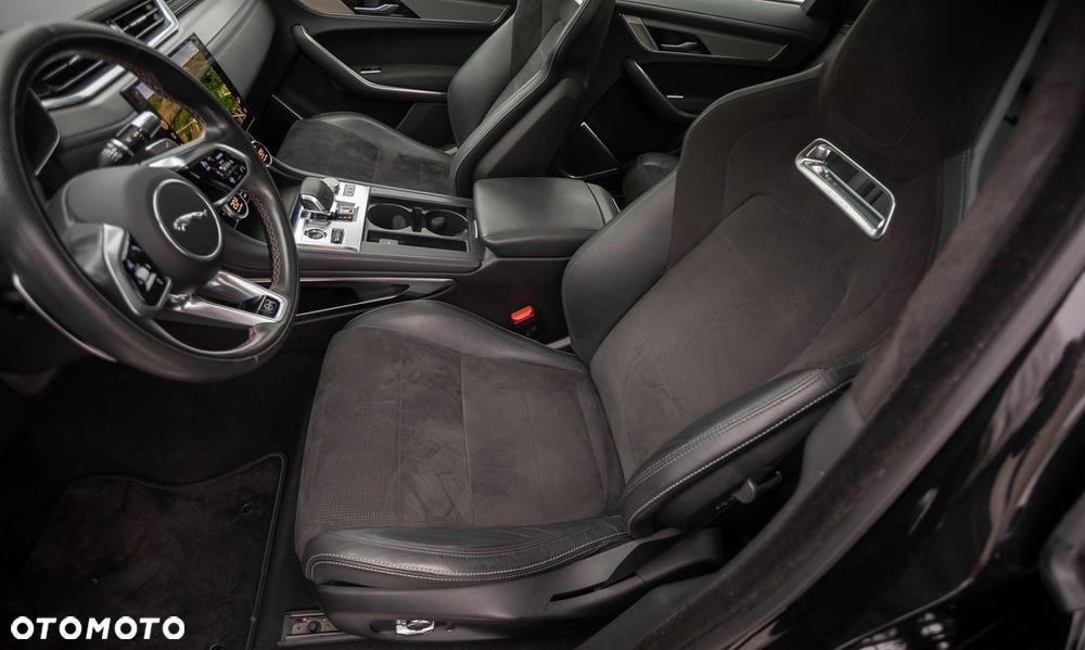 Jaguar F-Pace 5.0 V8 P550 AWD SVR - 12