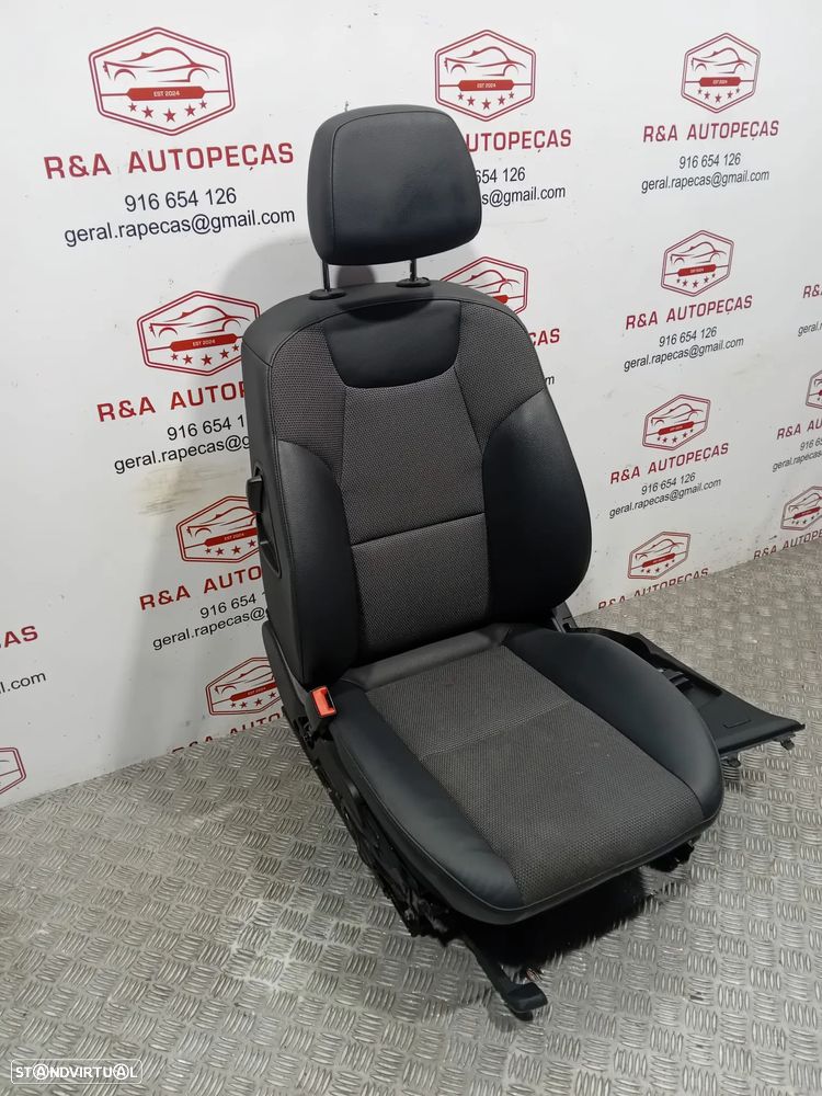 Conjunto de Bancos Mercedes Class C w204 AMG Carro - 20