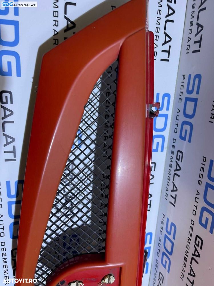 Grila Centrala Radiator Fara Emblema de pe Bara Spoiler Fata Dacia Solenza 2003 - 2005 Cod 8200201316 - 3