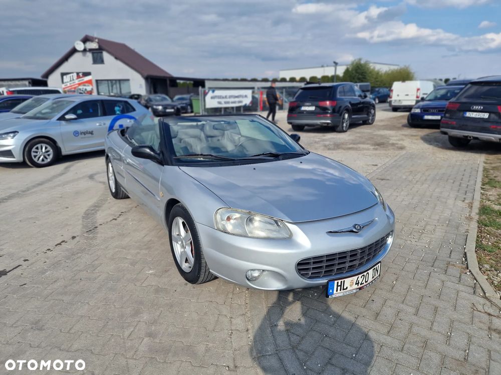 Chrysler Stratus - 6