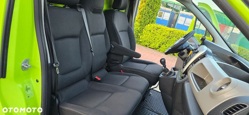 Renault Trafic - 18