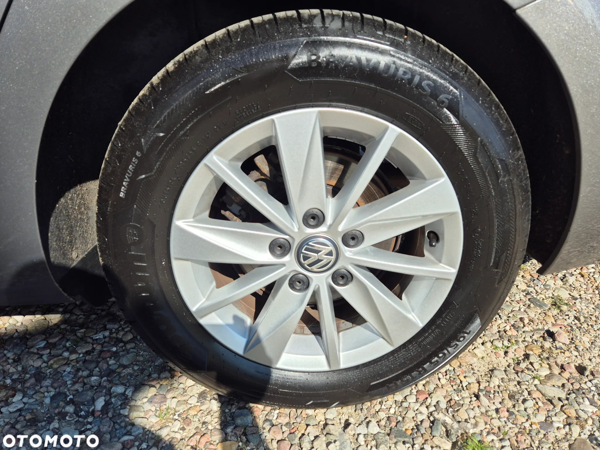 Volkswagen Golf - 24