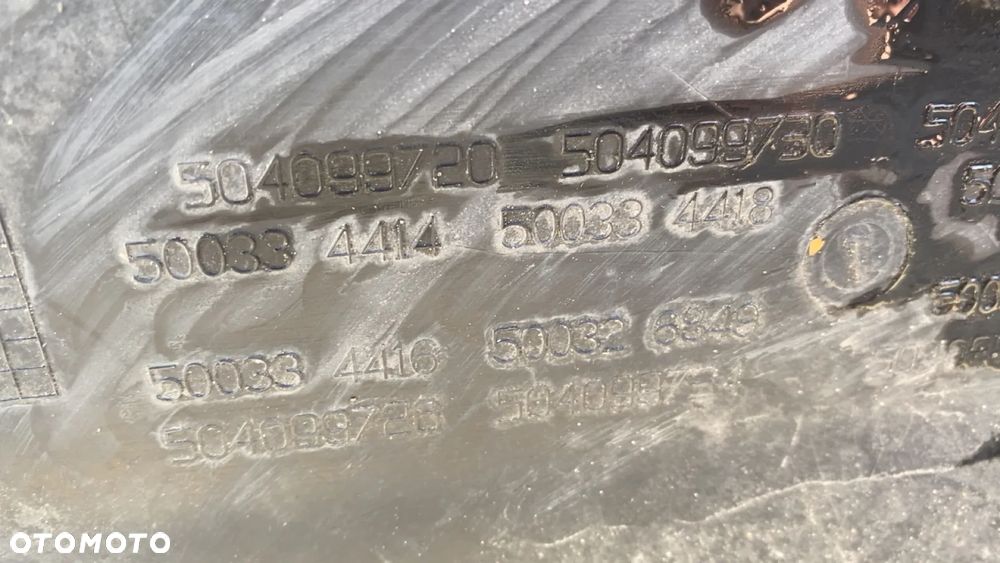 LISTWA DRZWI LEWY TYŁ IVECO DAILY 504099720 - 2