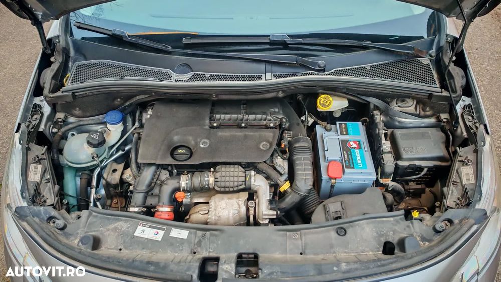 Peugeot 2008 1.6 BlueHDi FAP Active - 16