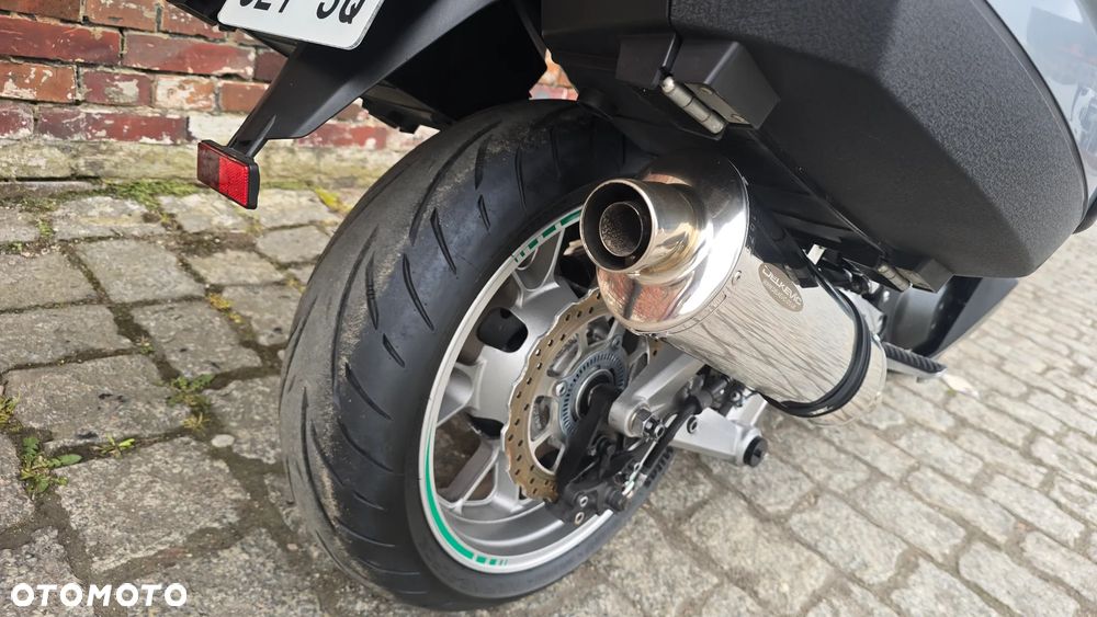 Kawasaki GTR - 23