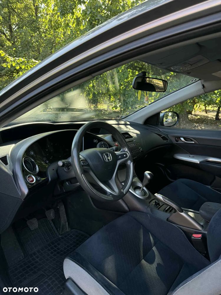 Honda Civic 1.8 Comfort - 22