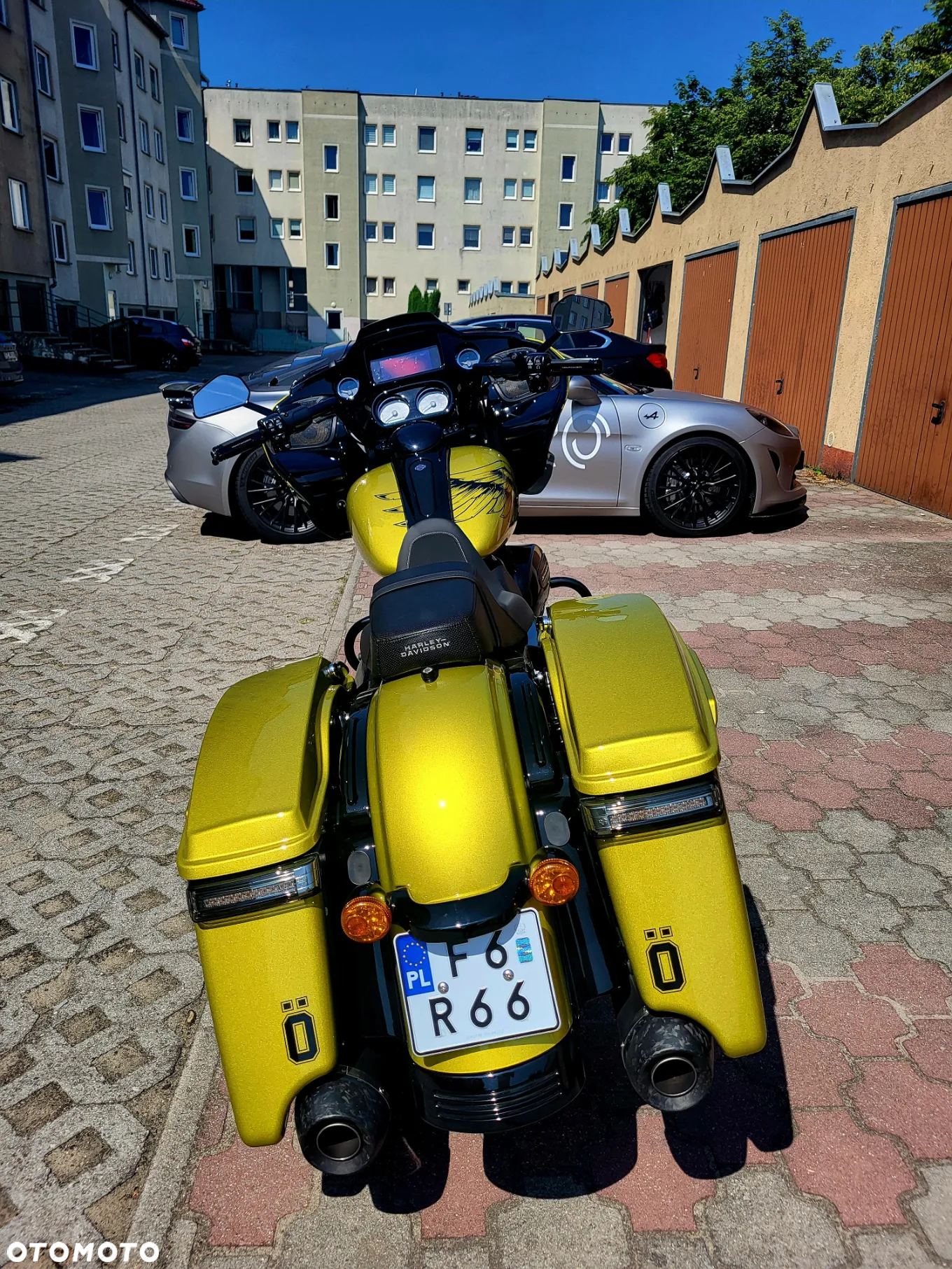 Harley-Davidson Touring Road Glide - 14