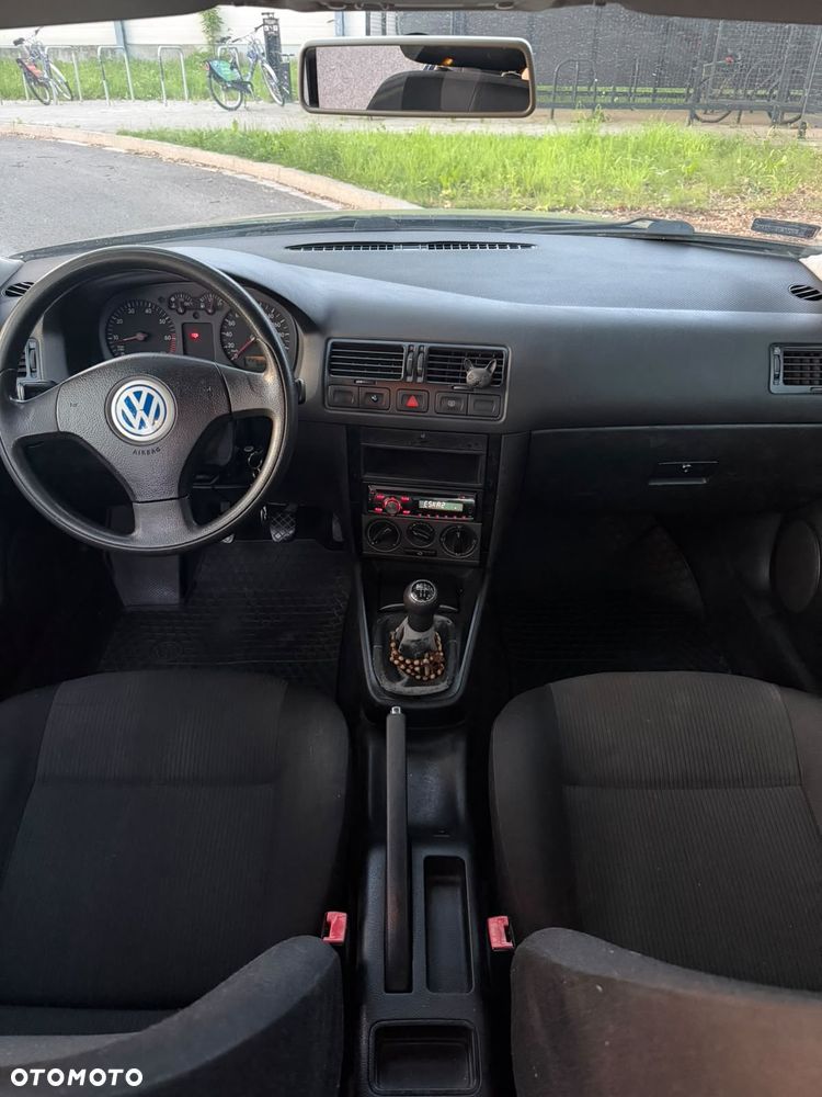 Volkswagen Bora 1.4 Comfortline - 4