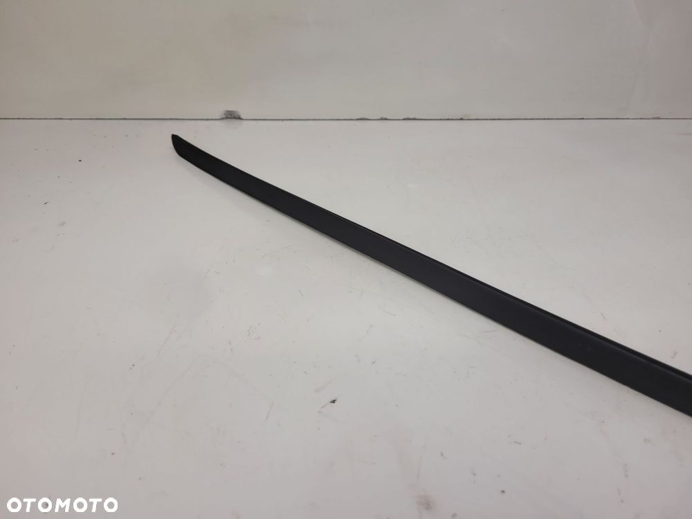 LISTWA ZGARNIAJĄCA PRAWA AUDI A4 B7 8E0854328E - 3