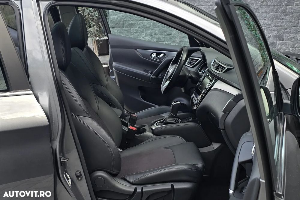 Nissan Qashqai 1.7 dCi Xtronic ALL-MODE 4x4i TEKNA - 12