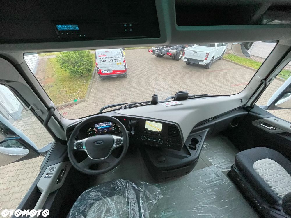 Ford F-MAX - 19