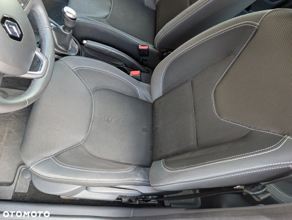Renault Clio 1.2 16V Life - 17