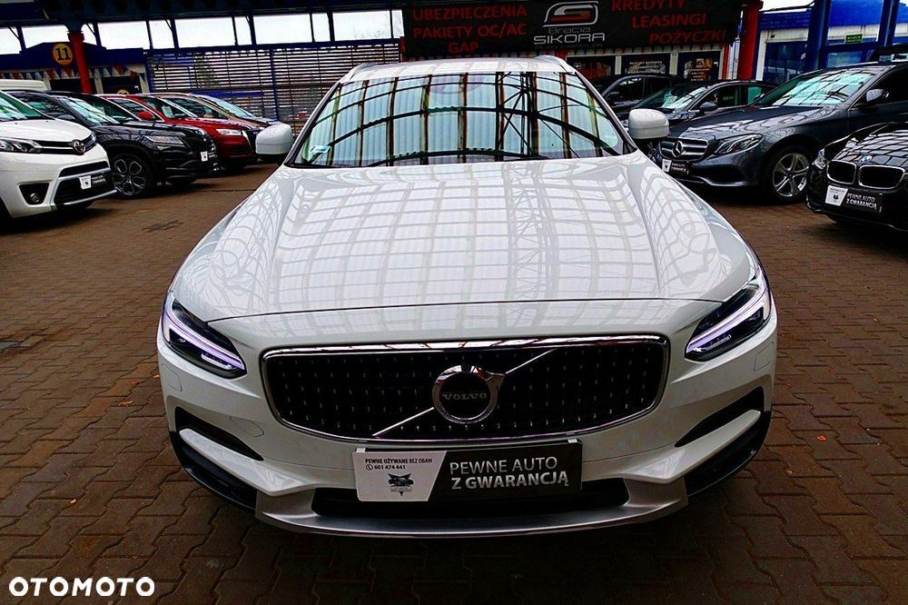 Volvo V90 Cross Country - 4