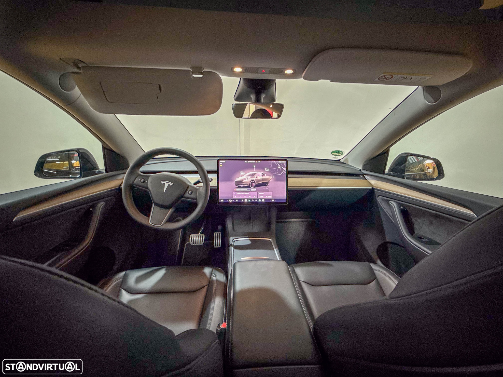 Tesla Model Y Performance Dual Motor AWD - 17