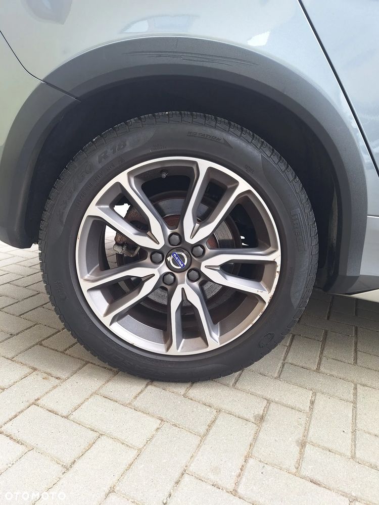 Volvo V60 Cross Country D3 Geartronic Kinetic - 19