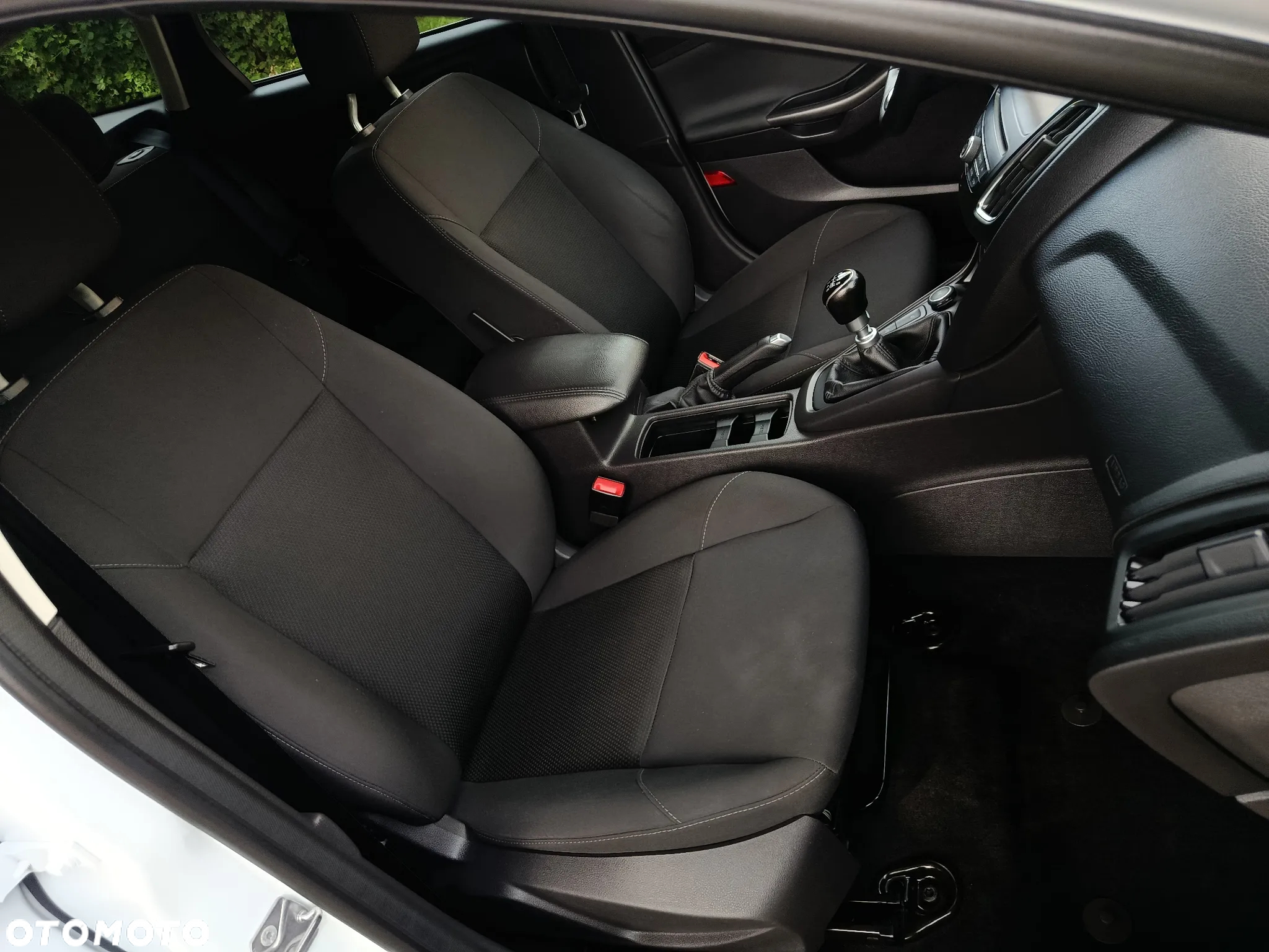 Ford Focus 1.0 EcoBoost Active - 25