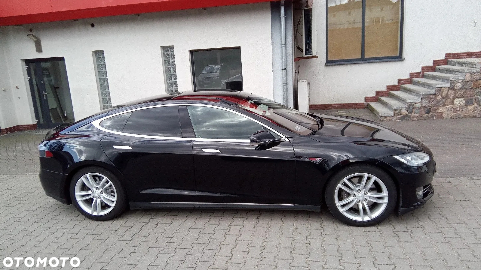 Tesla Model S Standard - 16