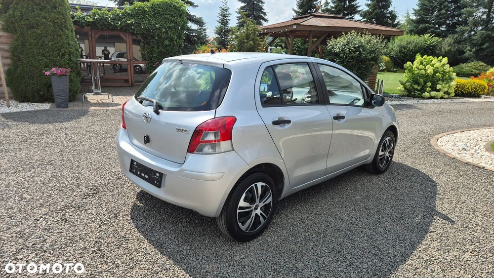 Toyota Yaris 1.0 VVT-i - 7