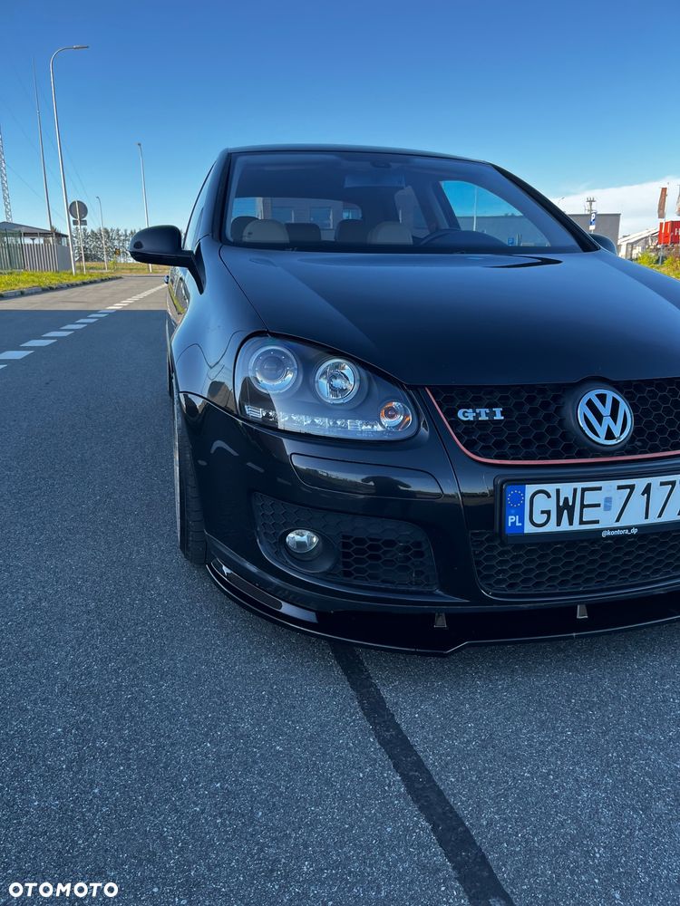 Volkswagen Golf - 11