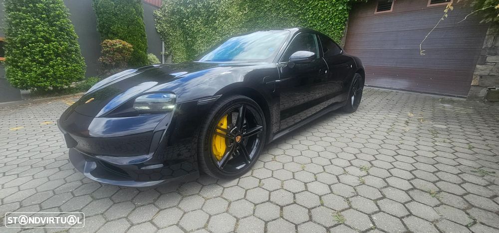 Porsche Taycan Turbo S - 4