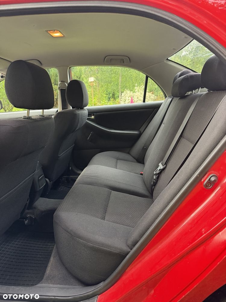 Toyota Corolla - 2