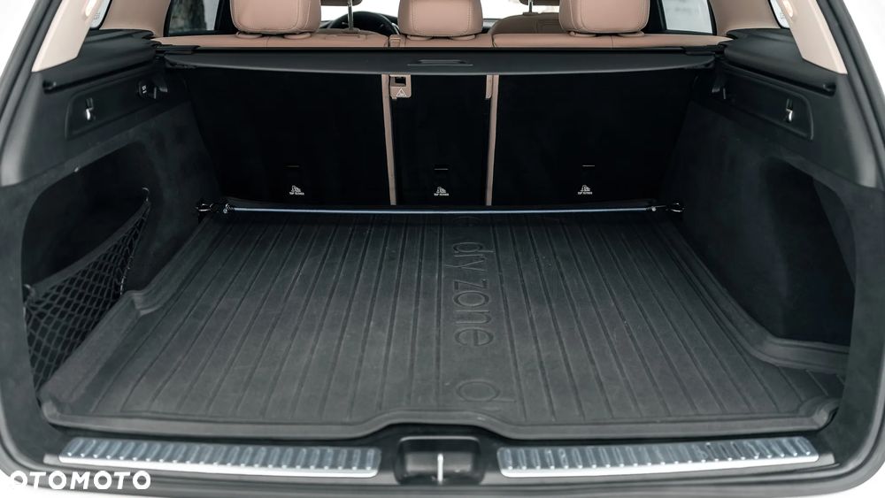 Mercedes-Benz GLC - 26