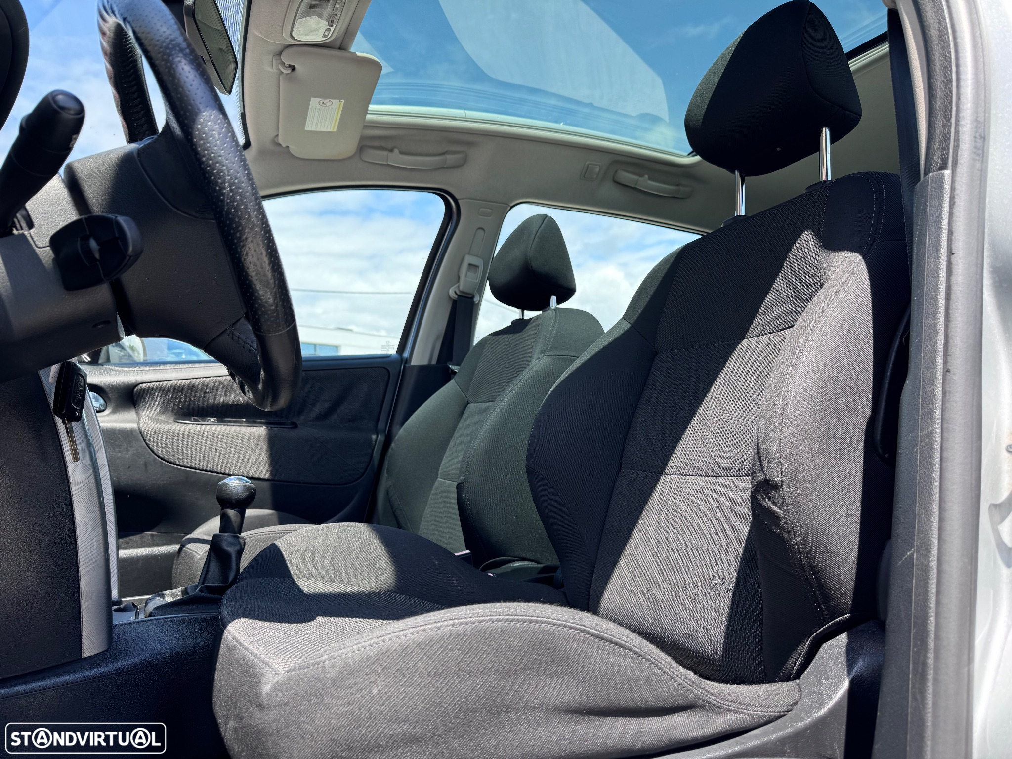 Peugeot 207 SW 1.4 Trendy - 8