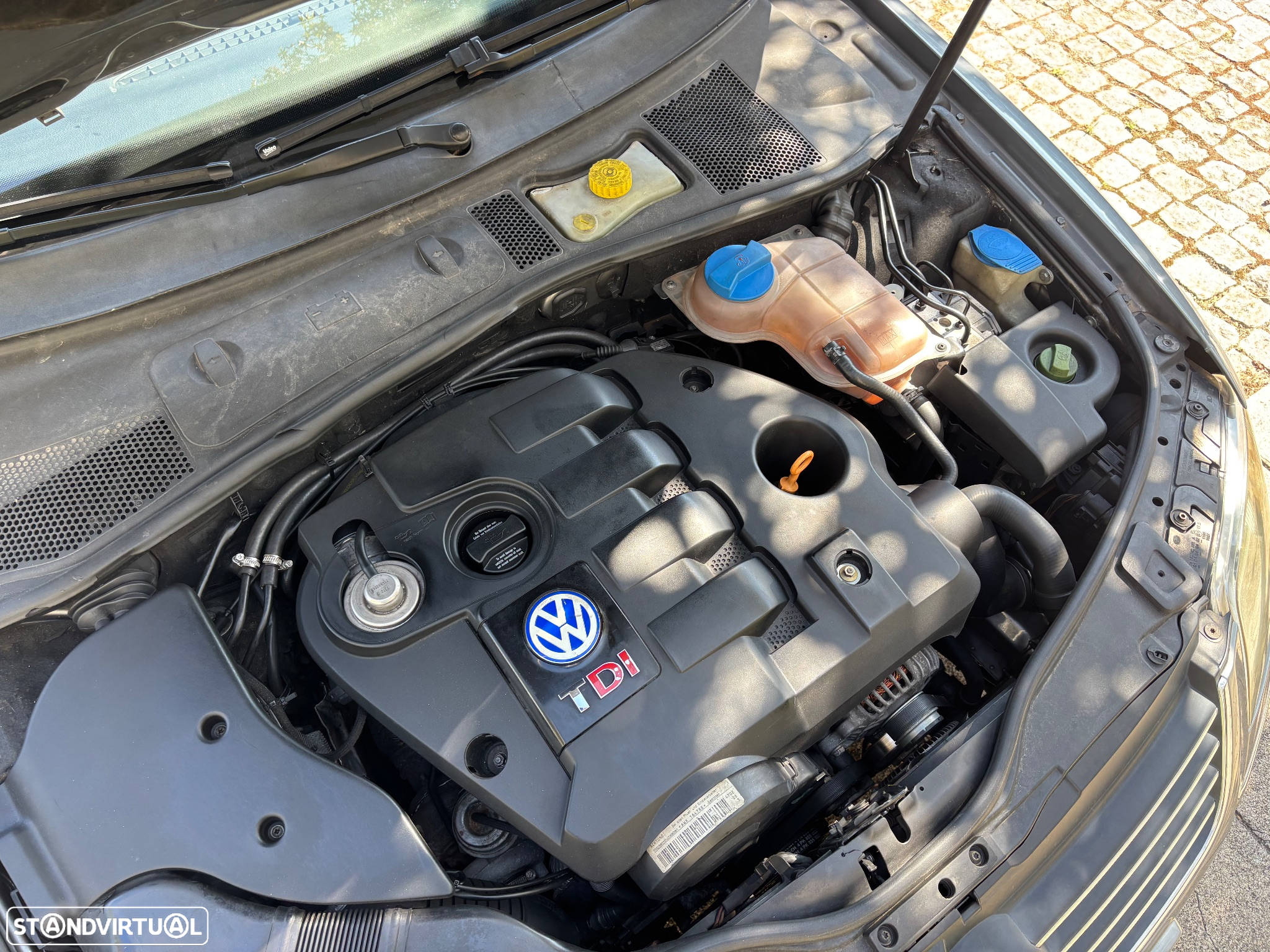 VW Passat 1.9 TDi Confortline - 12
