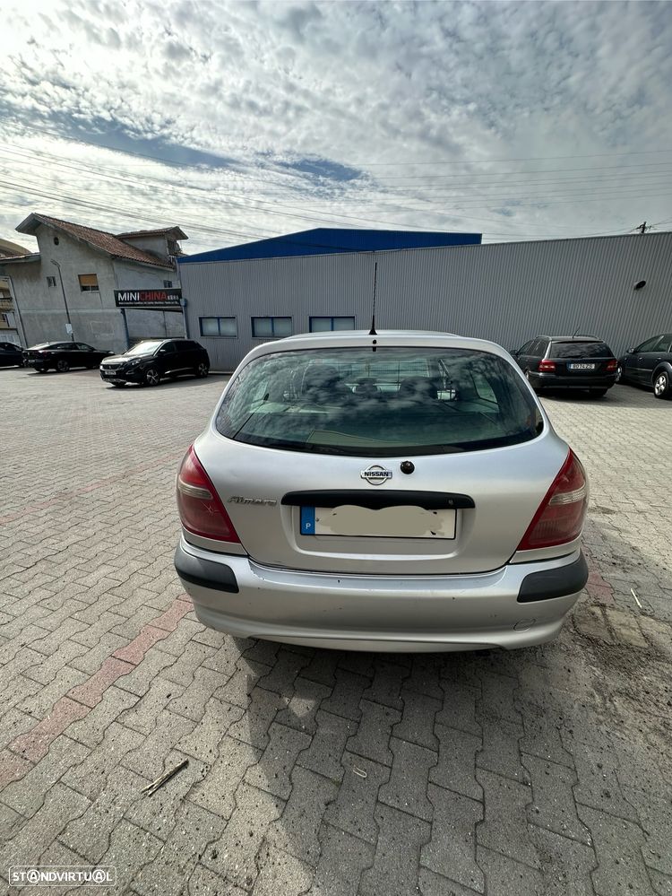 Nissan Almera 2.2 Di Sport - 3