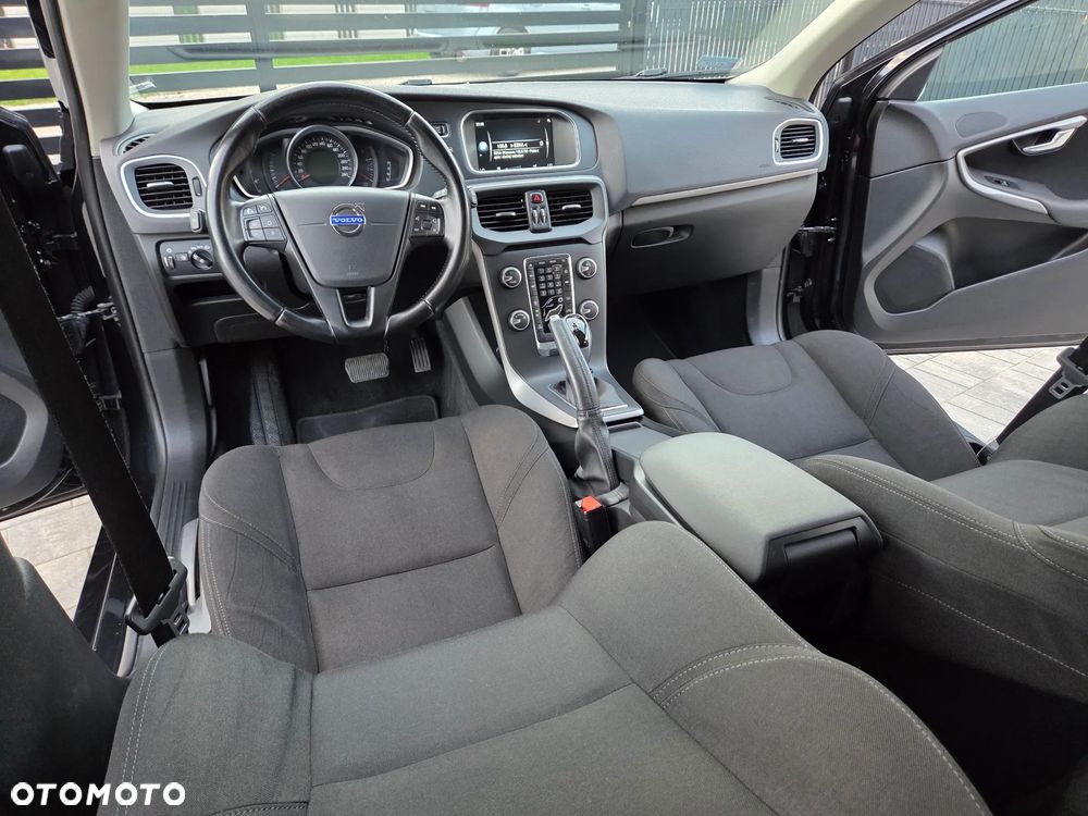 Volvo V40 D2 Powershift Kinetic - 34